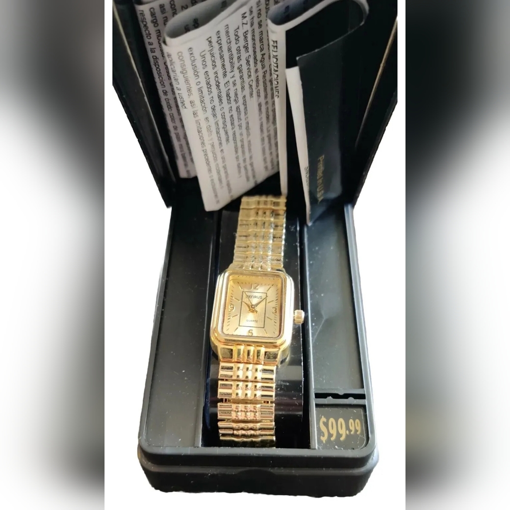 Vintage Benrus Women's Watch in Box Original Price $99.99